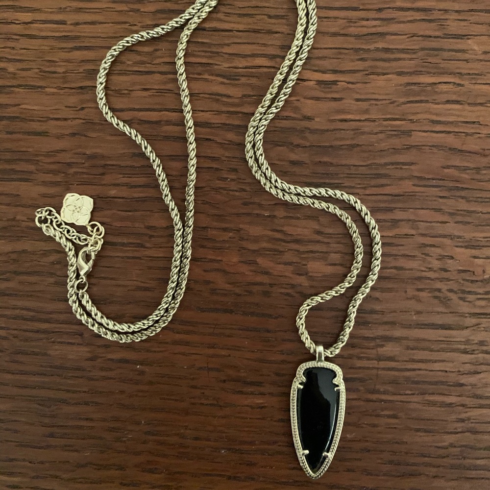 Kendra Scott black arrowhead necklace